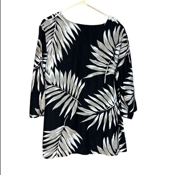 Premise Floral Print Top Size Large Lace - Picture 2 of 4